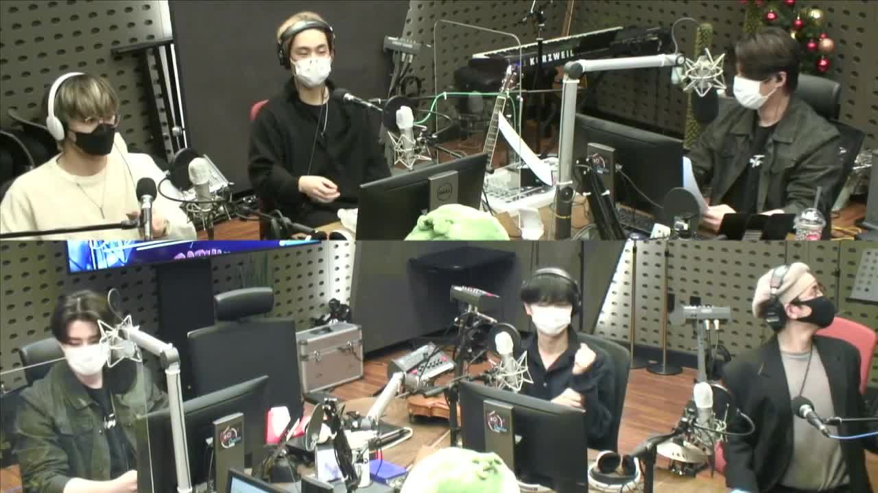 thumbnail DAY6 Kiss The Radio - Flower Boy Band (LUCY)