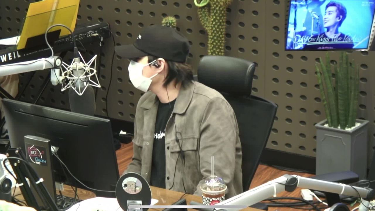 thumbnail DAY6 Kiss The Radio - Flower Boy Band (ONEWE)