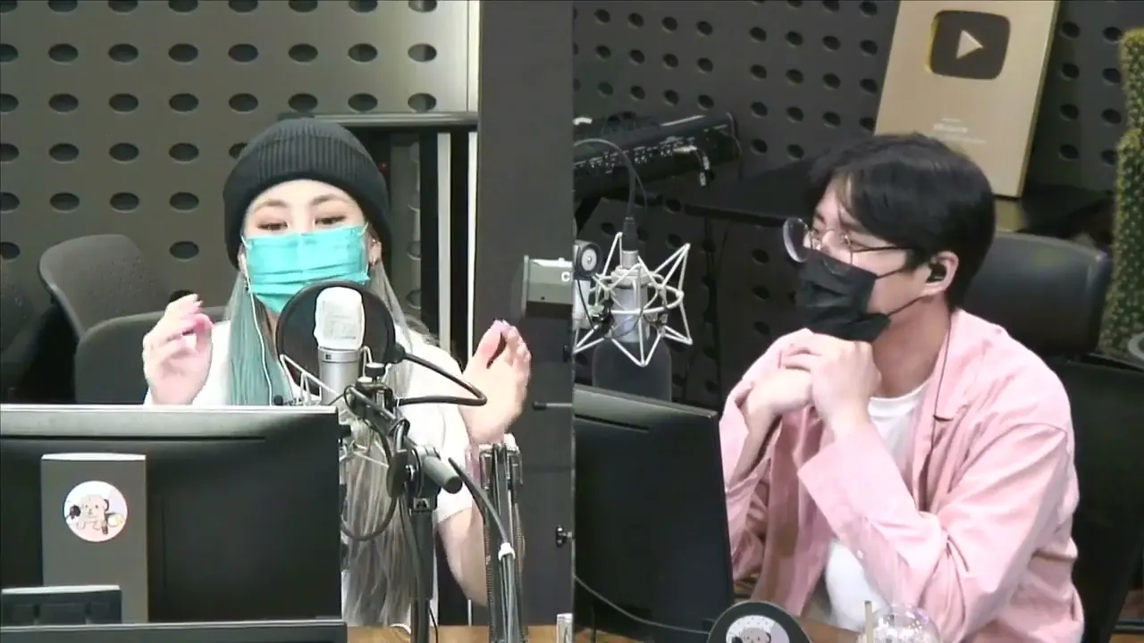 thumbnail DAY6 Kiss The Radio - Kiss Pops (Jamie)
