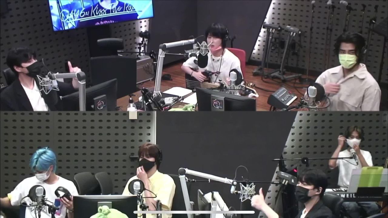 thumbnail DAY6 Kiss The Radio - Flower Boy Band (ONEWE)