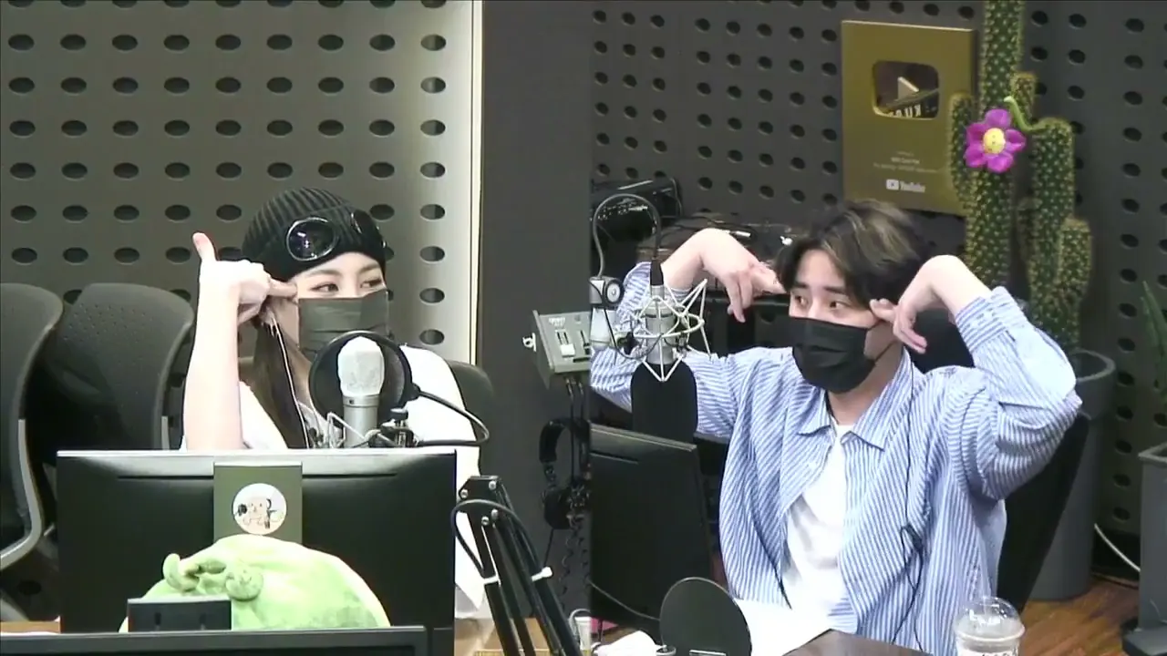 thumbnail DAY6 Kiss The Radio - Kiss Pops (Jamie)