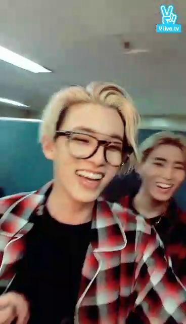 thumbnail DAY6 텔레파시