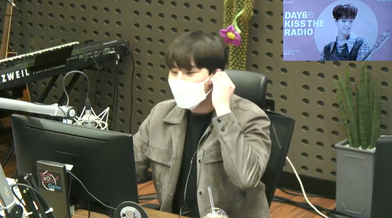 thumbnail DAY6 Kiss The Radio - Kiss Pops (Jamie)