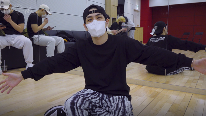 thumbnail WONPIL SOLO CONCERT ‘Pilmography’ Dance Practice Making Pilm