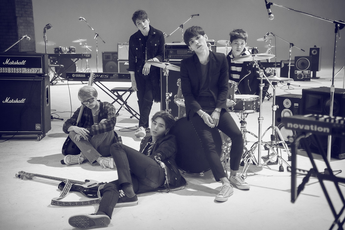 thumbnail DAY6 1st Anniversary "데식이들 돌잔치"